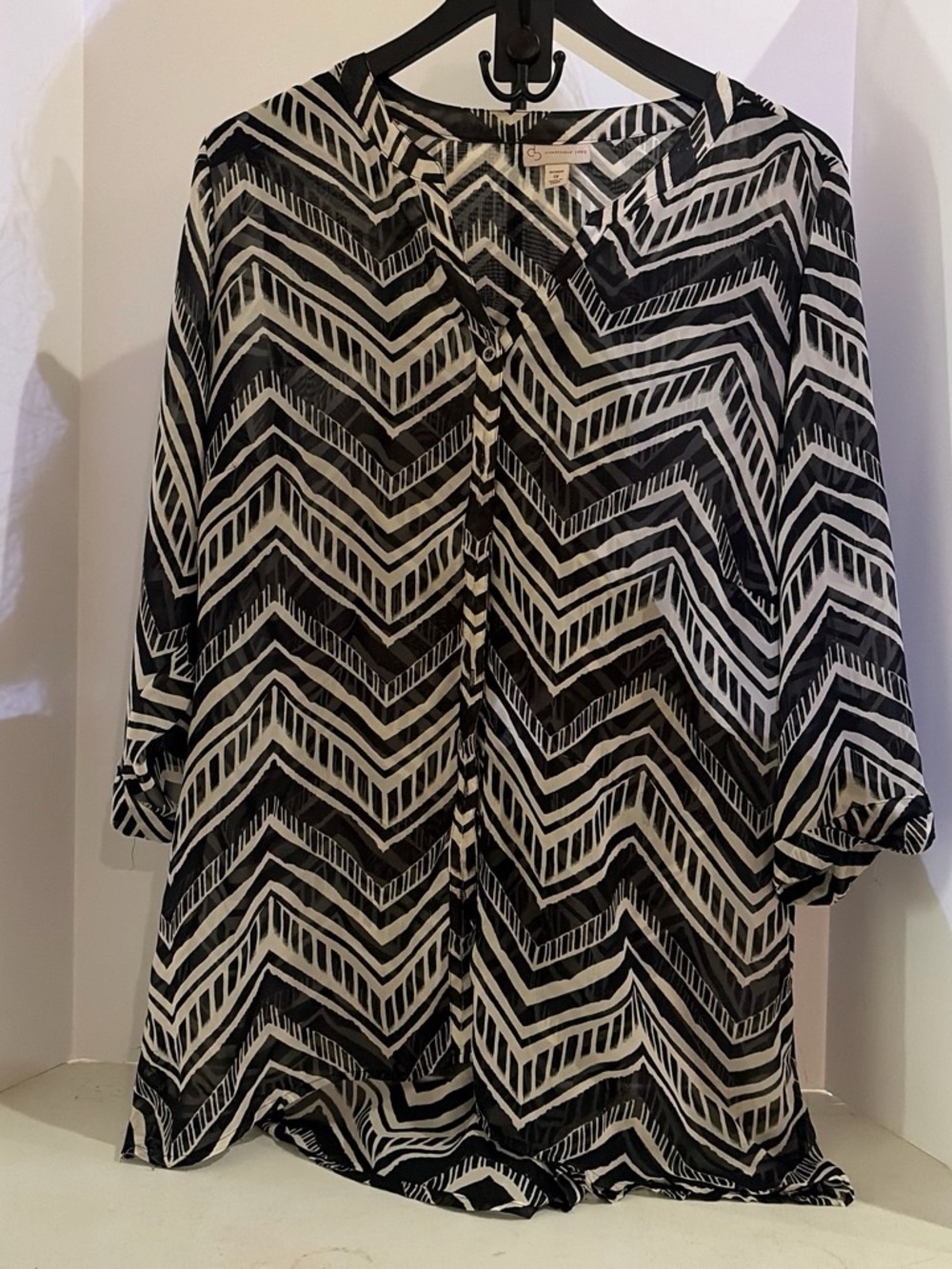 Source Unknown Black & White Chevron Skirt